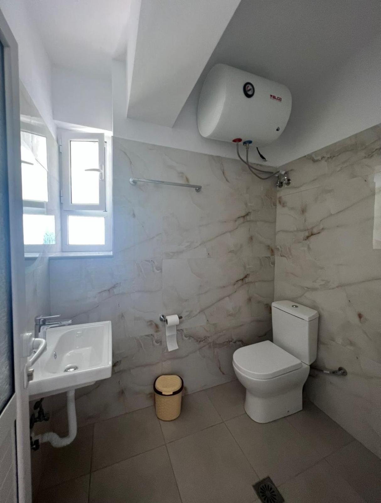 Villa Mirjan Sarandë エクステリア 写真