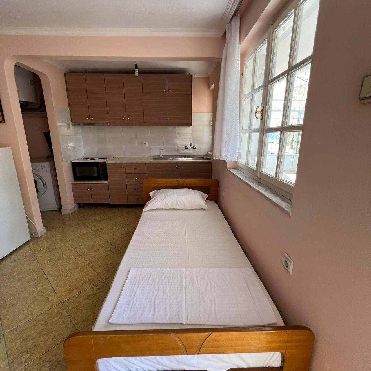 Villa Mirjan Sarandë エクステリア 写真